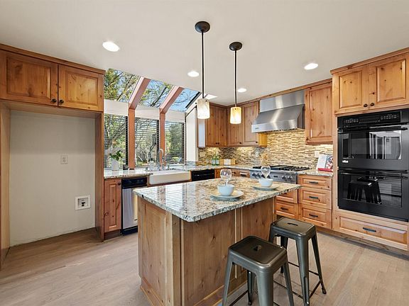 4th image of 7540 Woodborough Dr