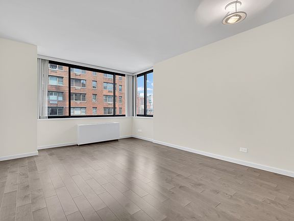 3rd image of 300 E 62nd St APT 1103