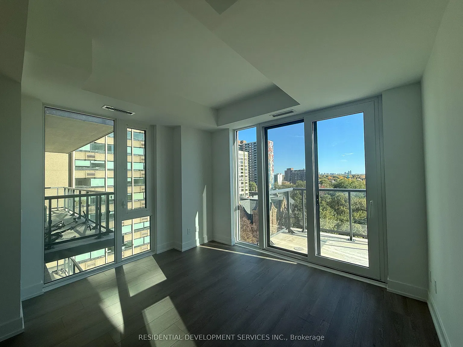 JAC Condos — Photo 3
