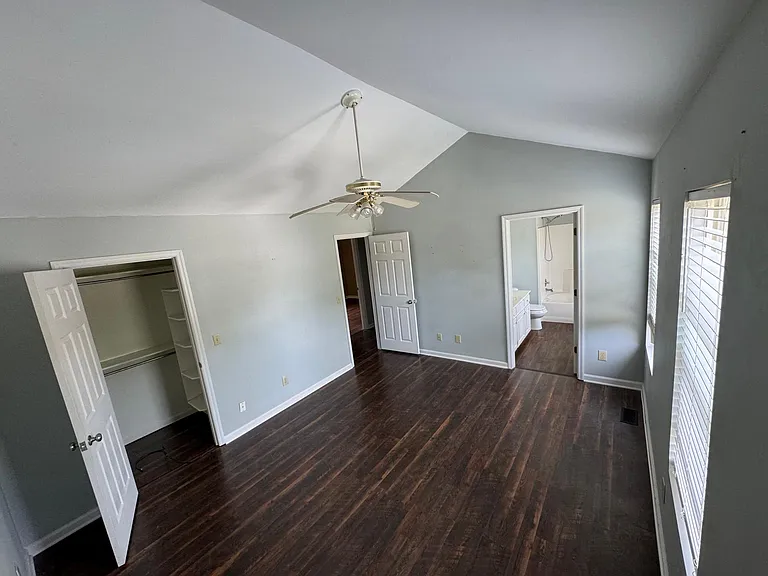 2005 Country Manor Dr — Photo 26