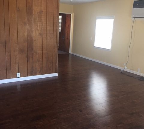 2nd image of 15102 Flallon Ave
