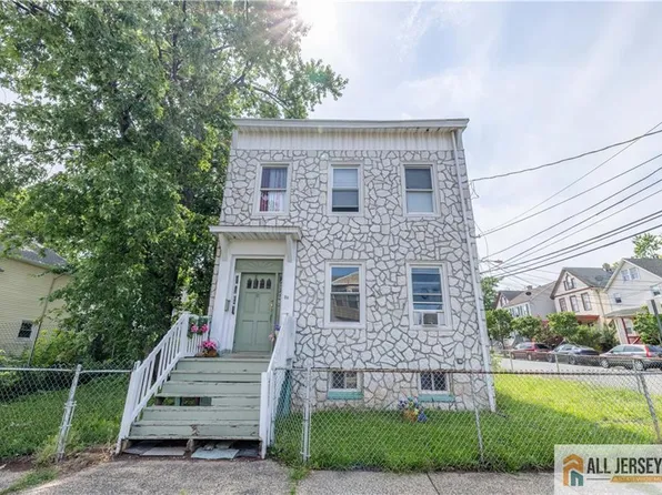 88 Hassart St, New Brunswick, NJ 08901