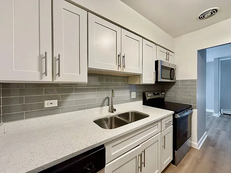 520 Rentals — Photo 39