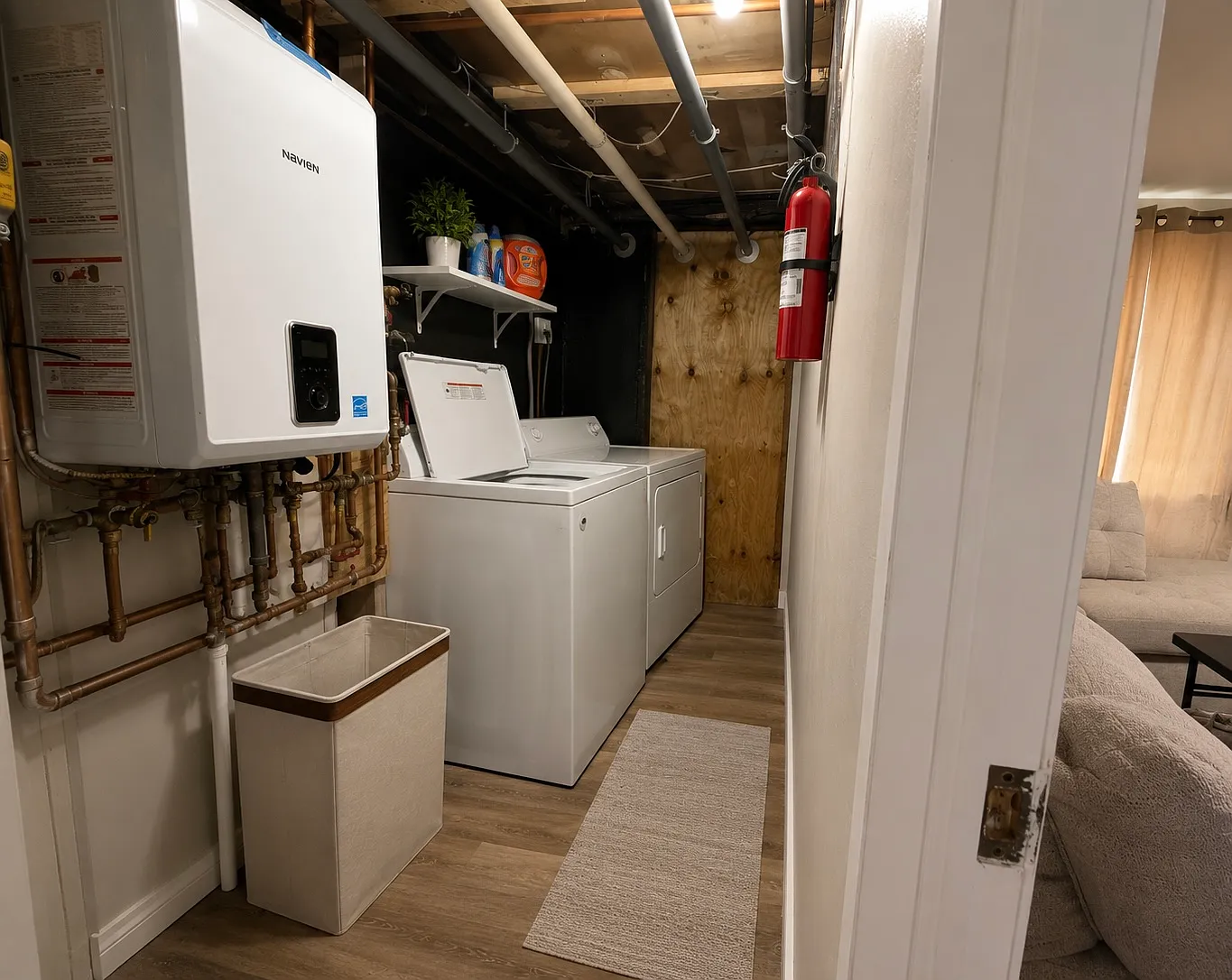 3 bed, 1321 sqft, $2,600 — Photo 4