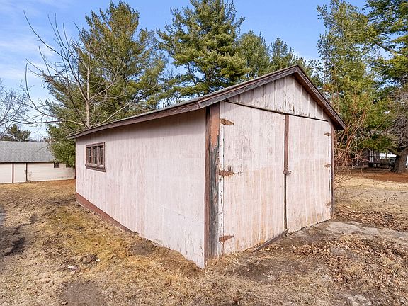 5th image of 200 E Brown St