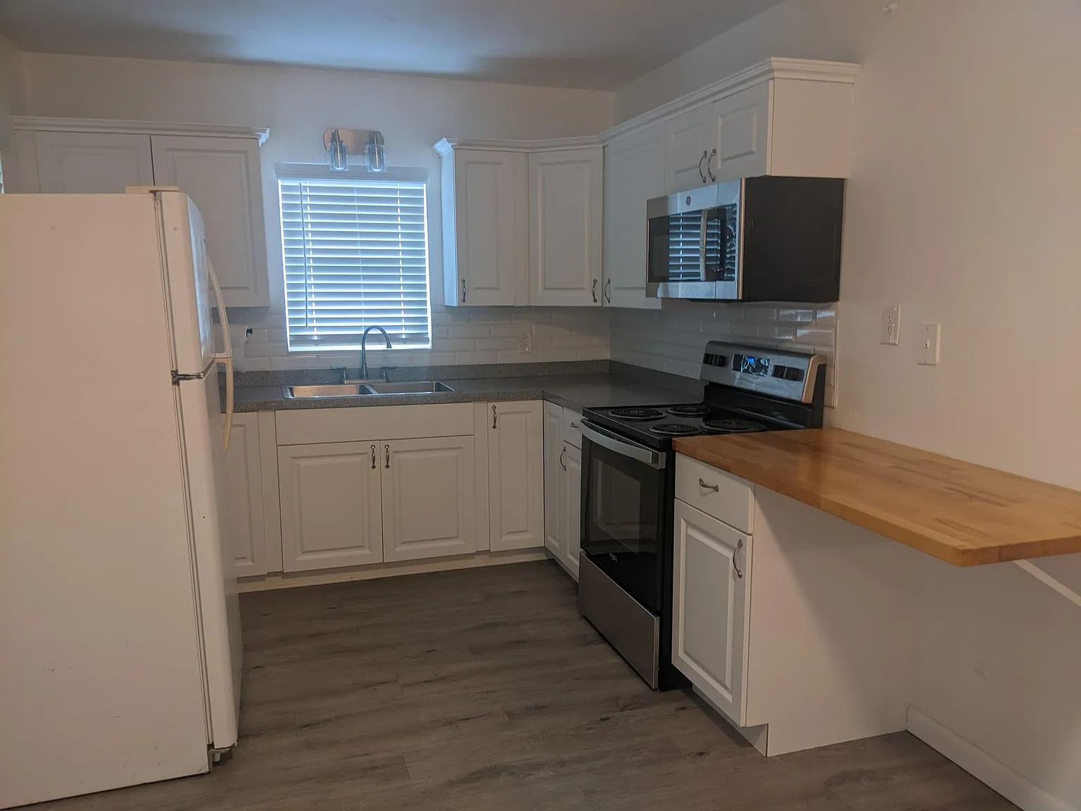 2 bed, 964 sqft, $1,350 — Photo 4
