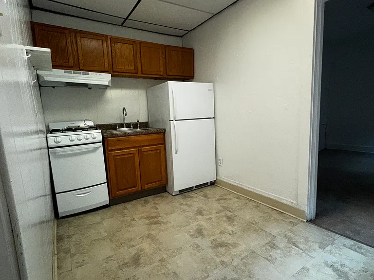 3521 Beechwood Blvd #J — Photo 3