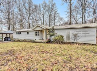 110 Whisper Knoll Dr, Moneta, VA 24121