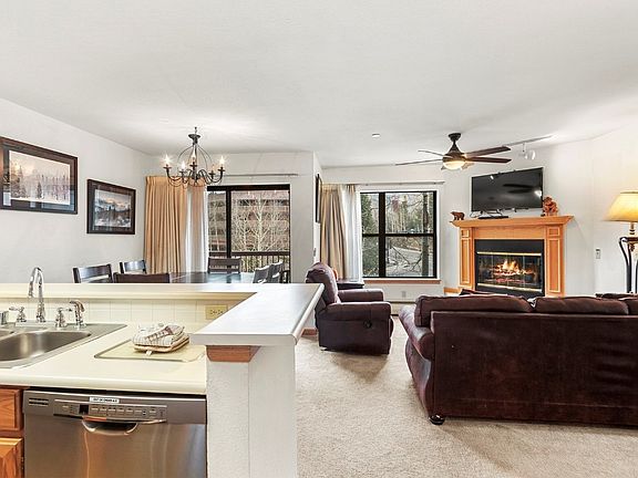 5th image of 100 S Park Avenue UNIT 219