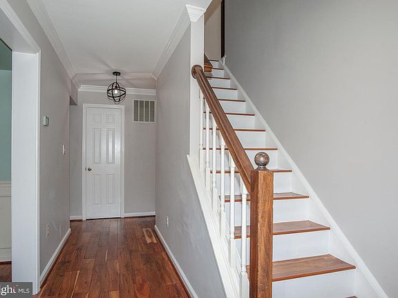 3rd image of 6289 Walkers Croft Way
