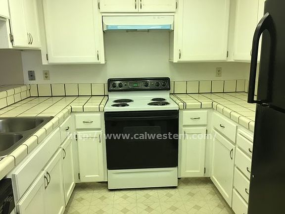 4th image of 6294 El Paseo Dr