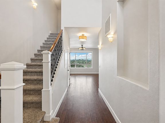 2nd image of 14920 SE Shaunte Ln