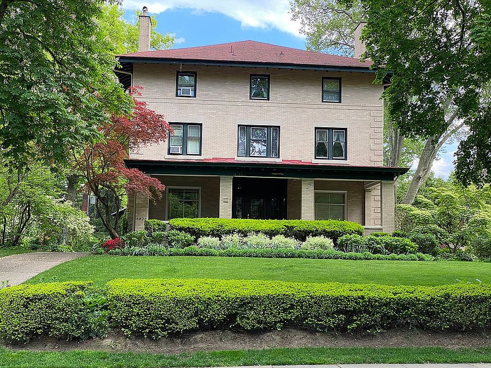 Front from street.