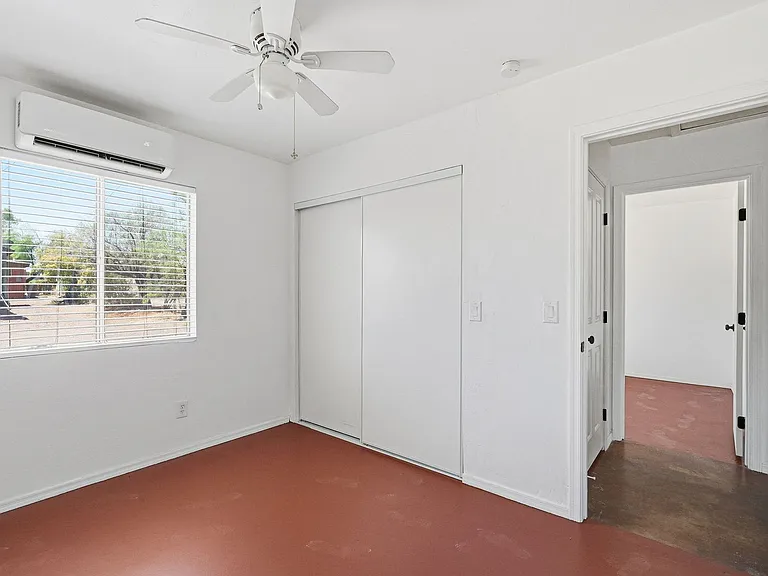 1226 E. Elm St. — Photo 7