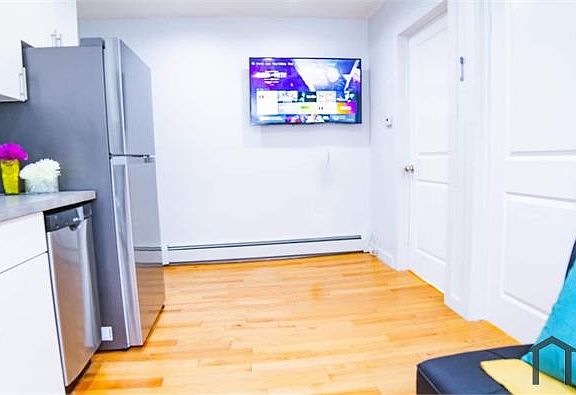 3rd image of 199 Atkins Ave APT 2