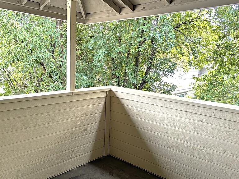 Willowcreek Apartments — Photo 6