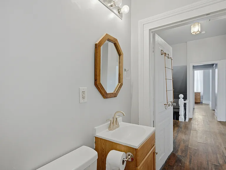 1006 W Washington St — Photo 21
