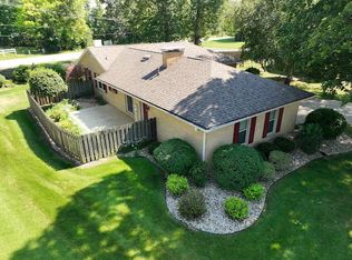 66 Country Club Dr, Danville, IL 61832