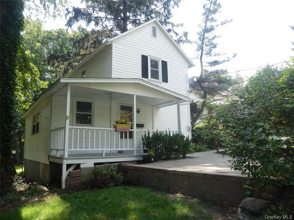 28 Strawtown Rd