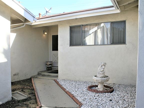 4th image of 964 Adelante Ave