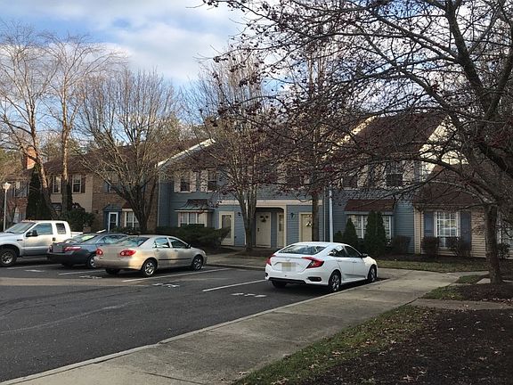 2nd image of 289 Zachary Ct
