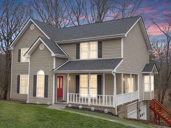 423 Golden Oaks Dr, Hixson, TN 37343