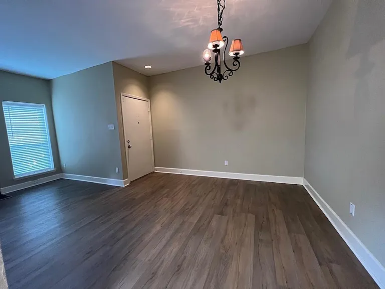 2025 Augusta Dr #807 — Photo 10