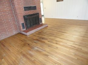 4th image of 19905 Oak St