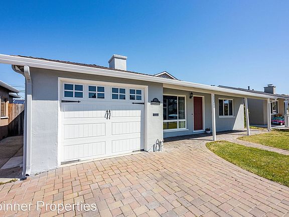 2nd image of 3921 Casanova Dr