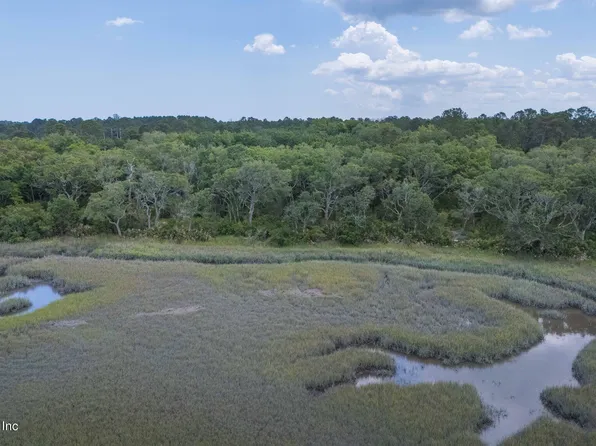 01 WATERVILLE Road, Jacksonville, FL 32226