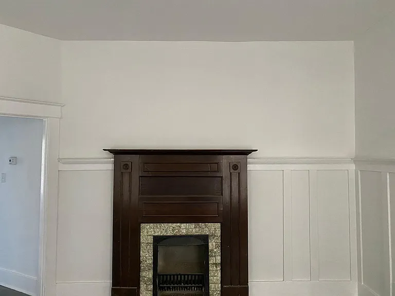2174 Monroe Ave — Photo 6