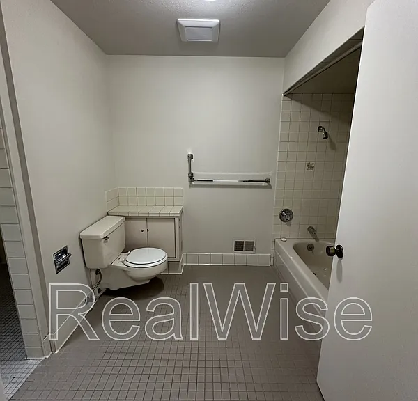 7730 SW Eaker Pl — Photo 34