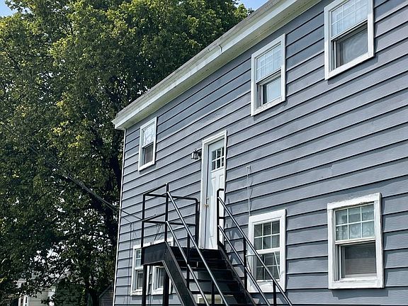 2nd image of 513 1/2 E Deshler Ave