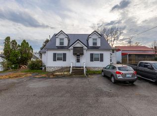 1004 W Lexington Ave, Winchester, KY 40391