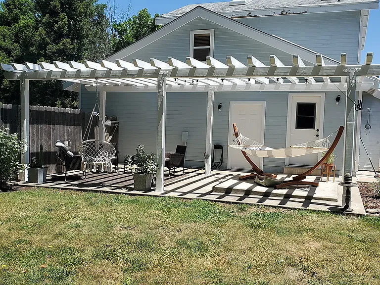17205 Oak Rd #B — Photo 13