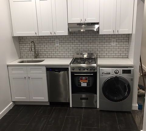 2nd image of 569 W 182nd St APT 21