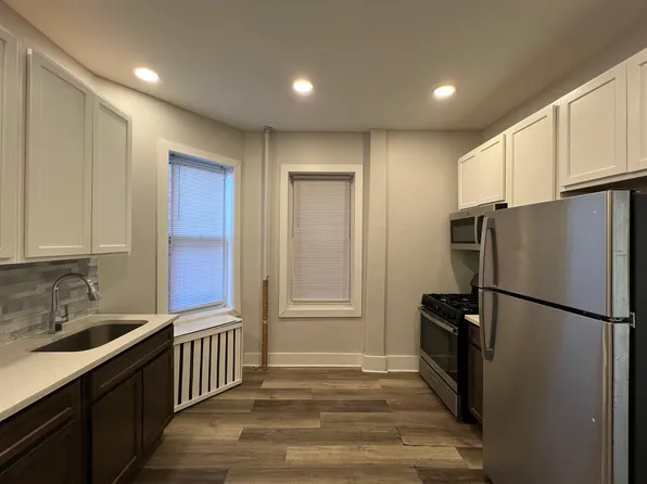 66 Wallis Ave #2E, Jersey City, NJ 07306