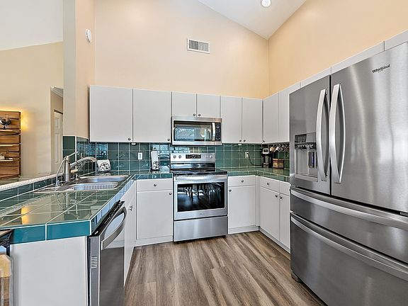 5th image of 8443 Garden Gate Place