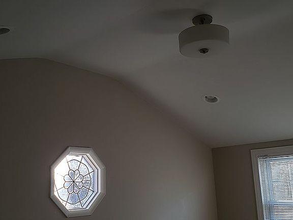 4th image of 33712 Rhonswood Dr