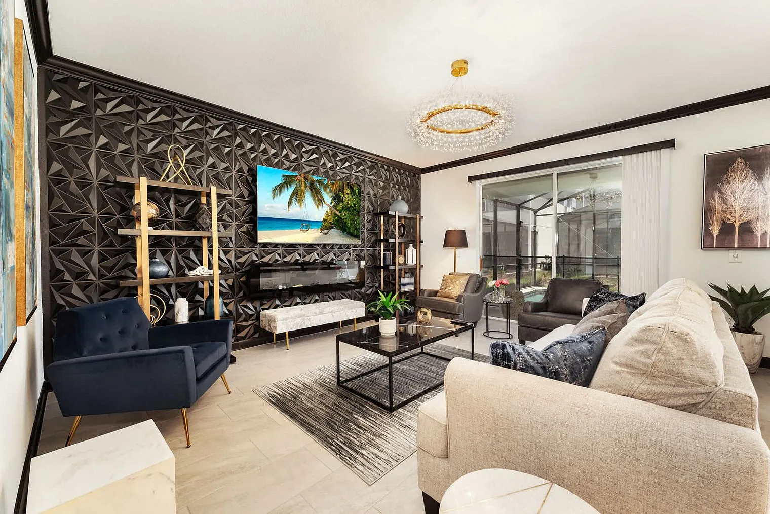 7 bed, 5.0 bath, 4294 sqft, $6,679 — Photo 1
