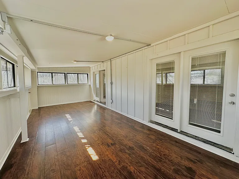 161 Elizabeth St #A — Photo 17