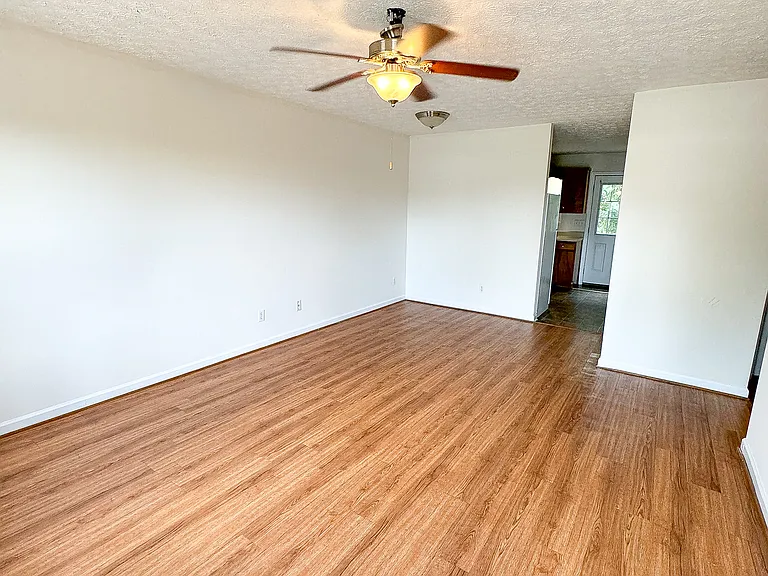628 Florida St NW — Photo 5