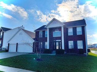 605 Autumn Creek Dr, Wentzville, MO 63385