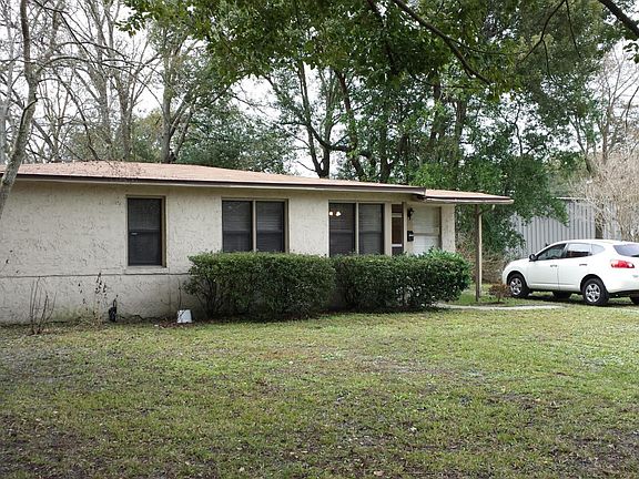 3rd image of 3522 Abby Ln