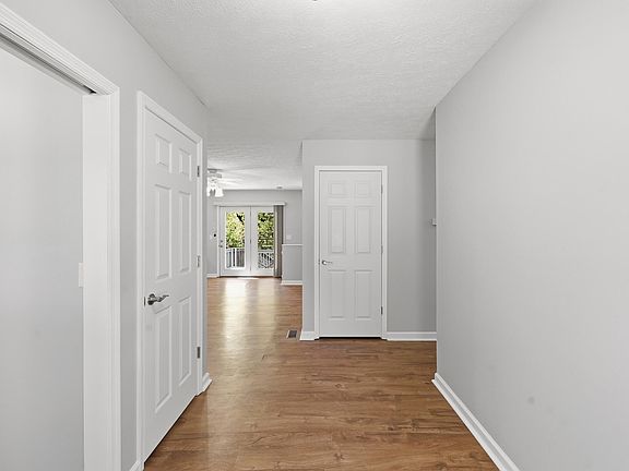 5th image of 5317 Sleepy Hollow Dr