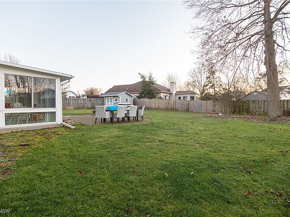 3rd image of 109 Highland Park Dr