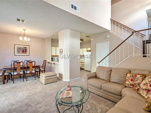 3rd image of 1731 Comstock Dr