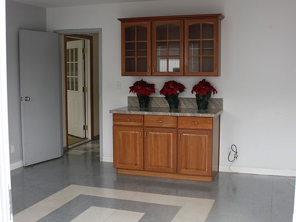 4th image of 1577 Foothill Dr Ste 11