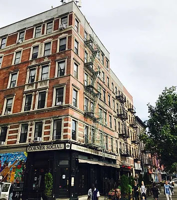 Rented by Blip LLC | media 32