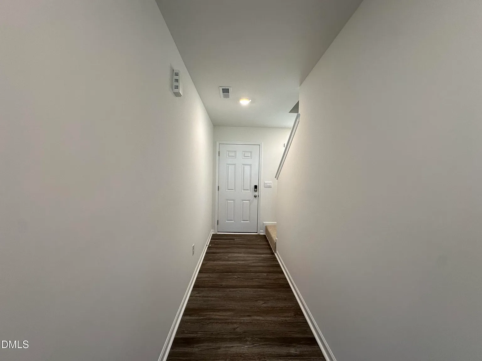 3 bed, 2.5 bath, 1749 sqft, $1,895 — Photo 4